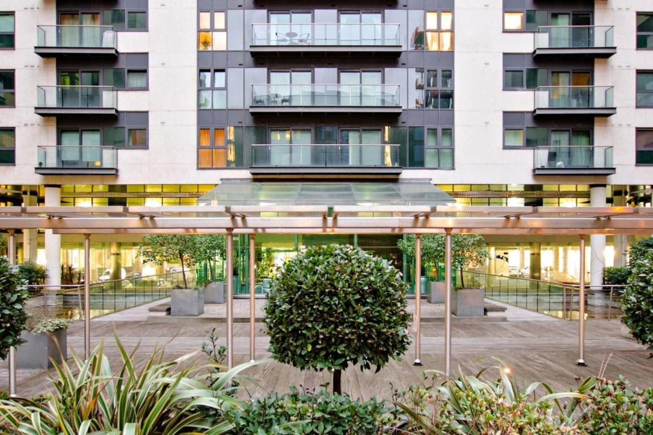 Peaceful Modern 2 Bedroom Flat With Water Views London Exterior foto